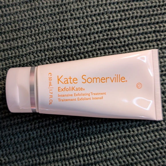 Kate Somerville ExfoliKate in Vibrant Orange and White - Picture 1 of 7